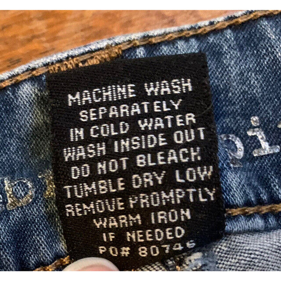 Celebrity Pink Denim Jean Shorts Juniors Sz 9 Embellished Pockets Cuffed LowRise - Picture 8 of 12